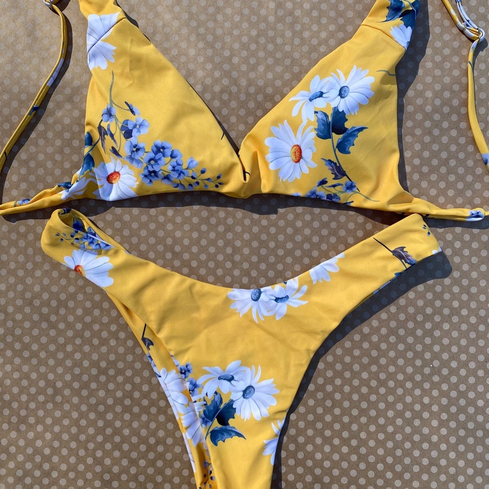 cheeky bathing suit !